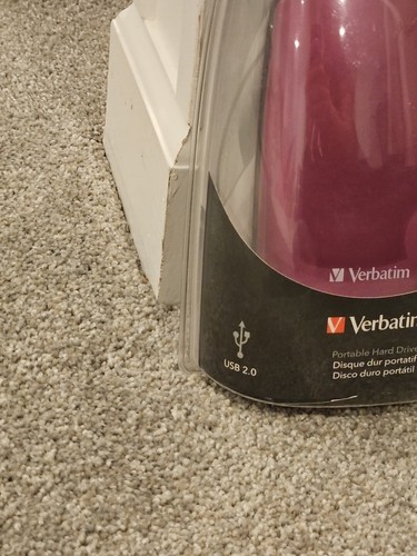 Verbatim 320GB USB 2.0 Portable External Hard Drive 96824 Brand New Sealed - Afbeelding 2 van 8