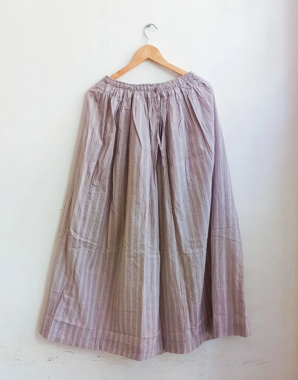Cotton Multi Striped Print Skirt Indian Women's Clothing Skirt Partywear Skirts
Opens in a new windo