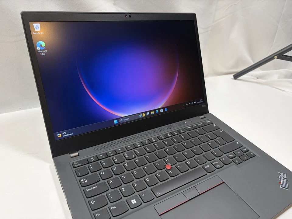 Lenovo ThinkPad T14s · i5-1135G7 · 8GB · 512GB, photo 2 of 5