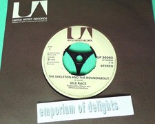 IDLE RACE - The Skeleton And The Roundabout 7 inch vinyl VG+