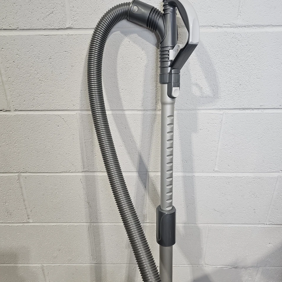 Dyson DC08 Allergy Root Cyclone Vacuum Cleaner Grey And Working - Image 4 of 4