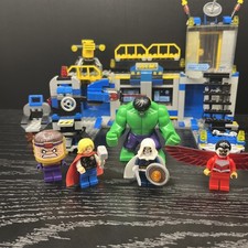 LEGO 76018 - Marvel Hulk Lab Smash - 100% Com...