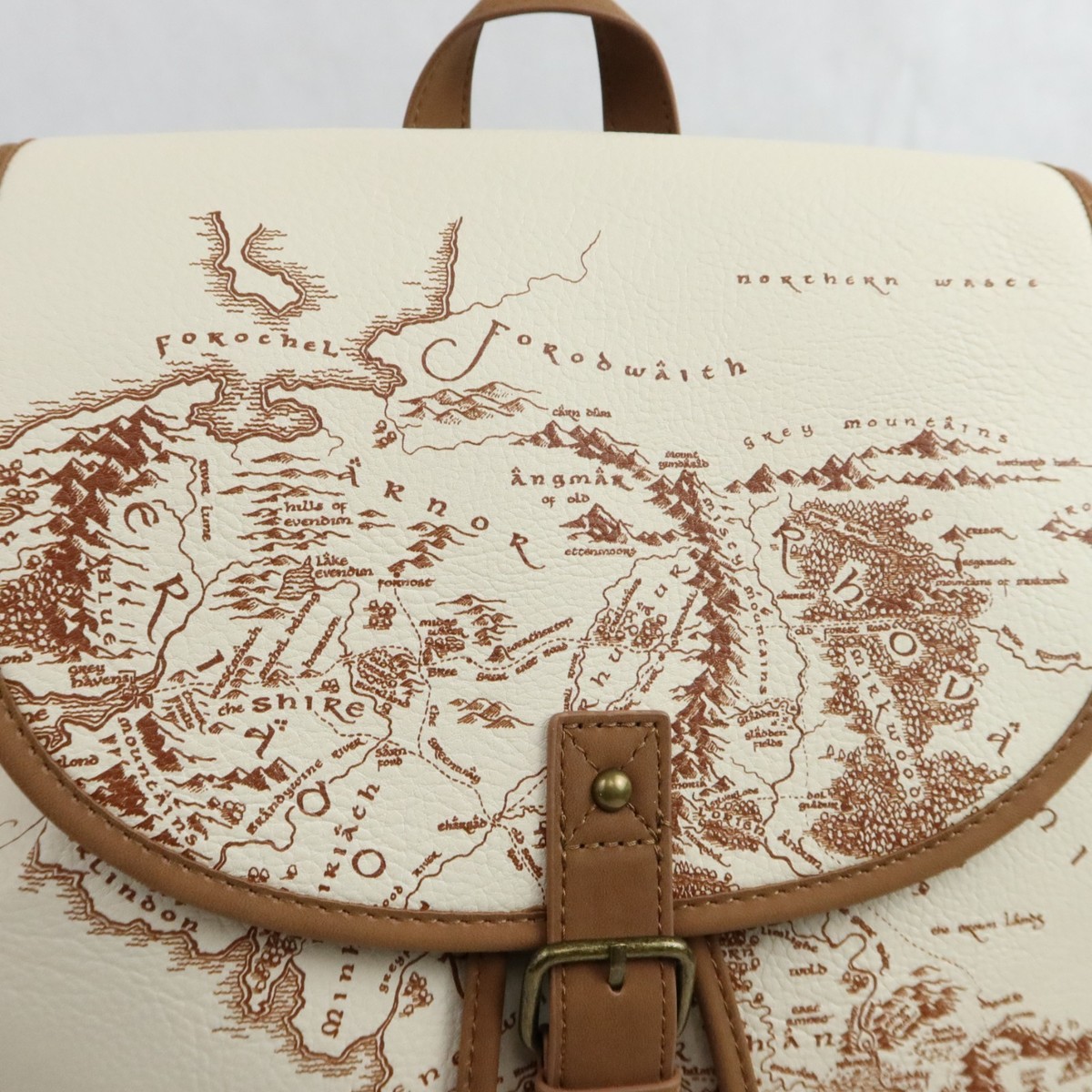 The Lord of the Rings Flap Backpack & Makeup Bag Middle  display picture 1
