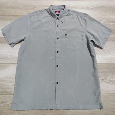 Quicksilver Short Sleeve Button Up Men Sz Medium Gray Check Plaid Pattern Pocket