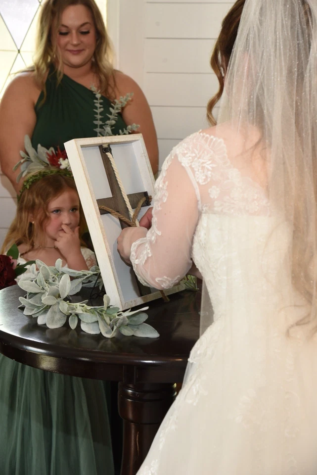 Vestido de novia blanco manga larga talla 6 falda larga catedral con encaje Foto 4 de 4