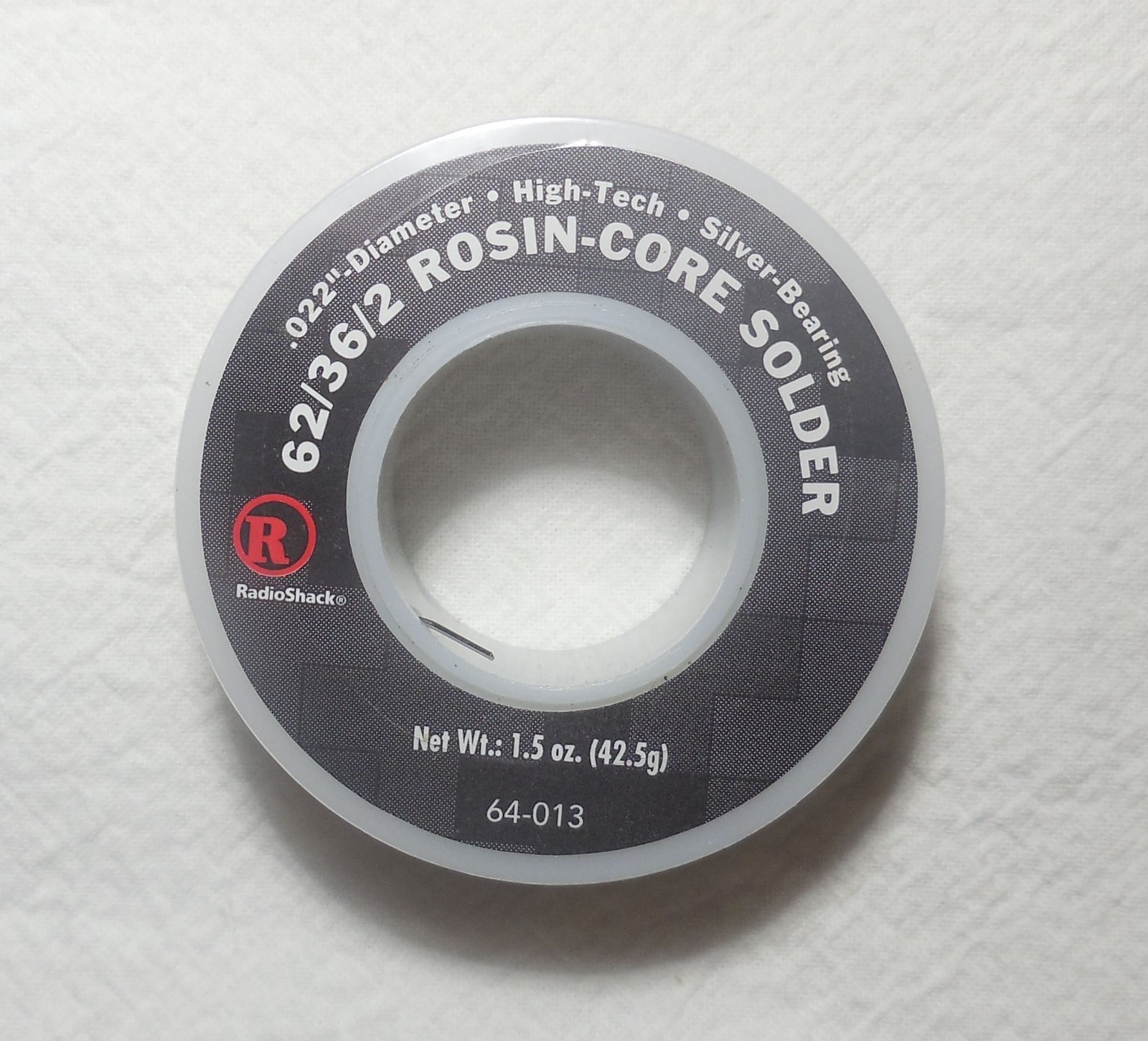 One Sealed Roll Radio Shack Silver Solder 64-013 1.5oz 2%