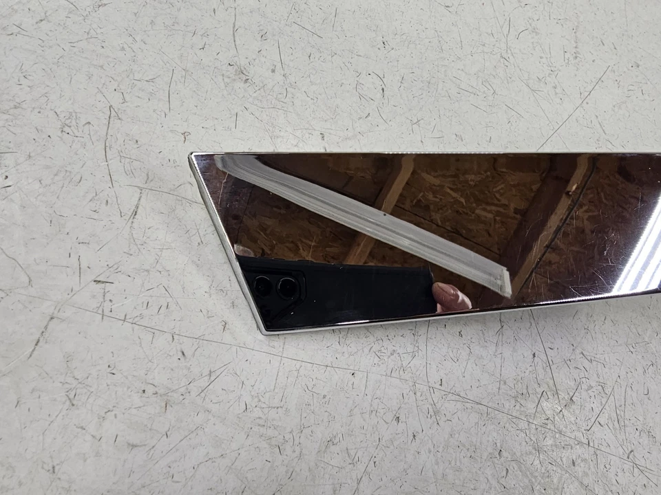 Clips de moldura de tapa de maletero cromados para Chevrolet Impala OEM 2006 2007 2008-2013 Foto 2 de 4