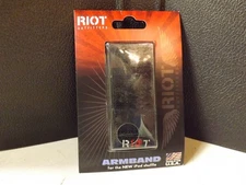 NOS RIOT ARMBAND For The Ipod Schuffle Lot of 2