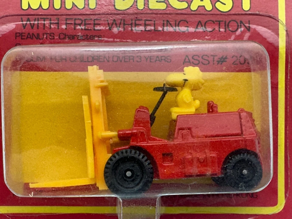 Carretilla elevadora de conducción Aviva Hasbro Peanuts Snoopy Diecast Woodstock, 1:64, nueva en caja lote A Foto 2 de 4