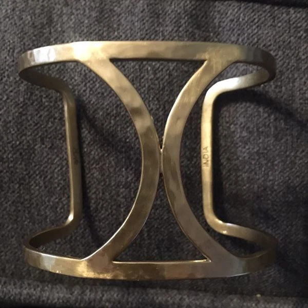 Puño Silpada en bucle KRB0080 se ajusta como un guante cómodo costaba $69 Foto 3 de 3