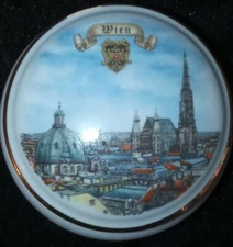 VTG HASSENPFLUG WIEN STHEPHANSDOM CHURCH VIENNA AUSTRIA PORCELAIN TRINKET BOX