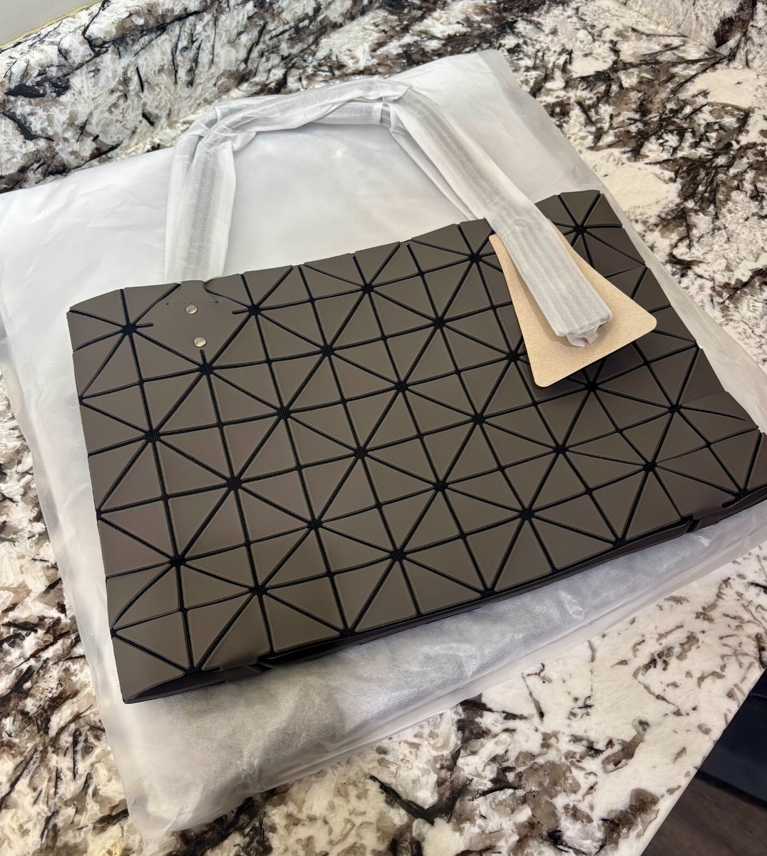 Issey Miyake Bao Bao Rock Matte Tote Bag Medium, Gray, Geometric