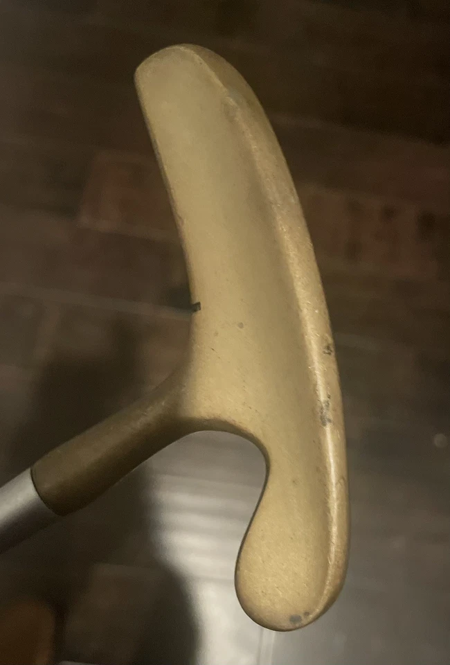 Vintage Titleist Bullseye Flange M5C Putter,Rh, 35 inches,John Reuter design. - Image 4 of 4