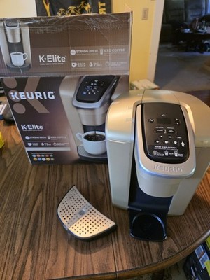 Keurig K-Elite K-Cup Pod Coffee Maker 75 oz Water Tank Silver/Black