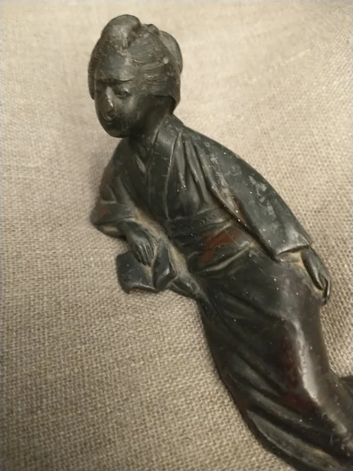 Antique Oriental Bronze Reclined Woman Reading Book Figurine Signed Mark - Image 2 of 4