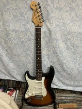 Fender Fender México Strat Lefty Sunburst Buen Estado