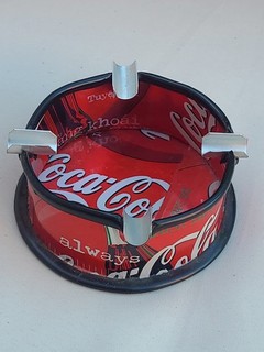 Aschenbecher aus Coca Cola Dosen Vietnam ca 11x4cm