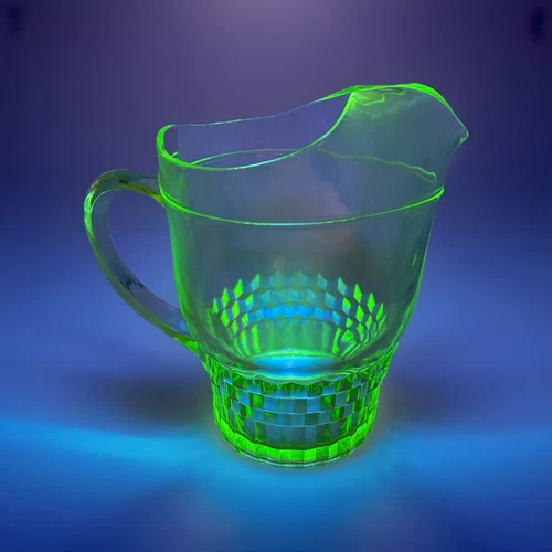 Vintage Anchor Hocking Uranium Windsor Green Ice Lip Pitcher Glows with UV Light