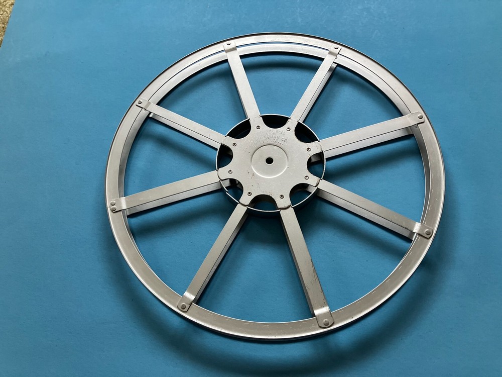 KODAK - 16mm KODASCOPE - 16mm 1600' METAL MOVIE REEL NICE KODAK - 16mm KODASCOPE - 16mm 1600' METAL MOVIE REEL NICE