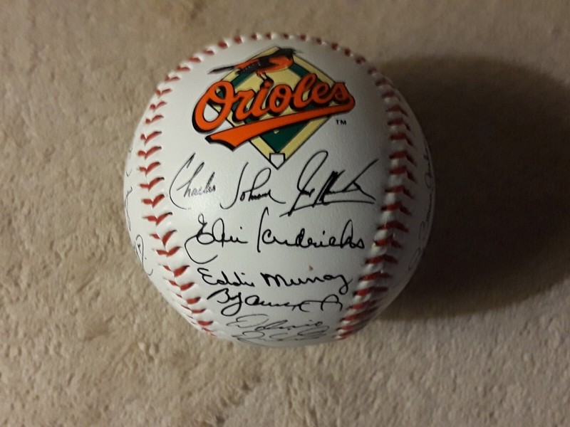 2000 Baltimore Orioles MLB Facsimile Team Signed Baseball Cal N Eddie Etc.