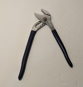 Vintage Great Neck W80 Blue Forged Steel Chrome Plated Groove Joint Pliers 8” C1