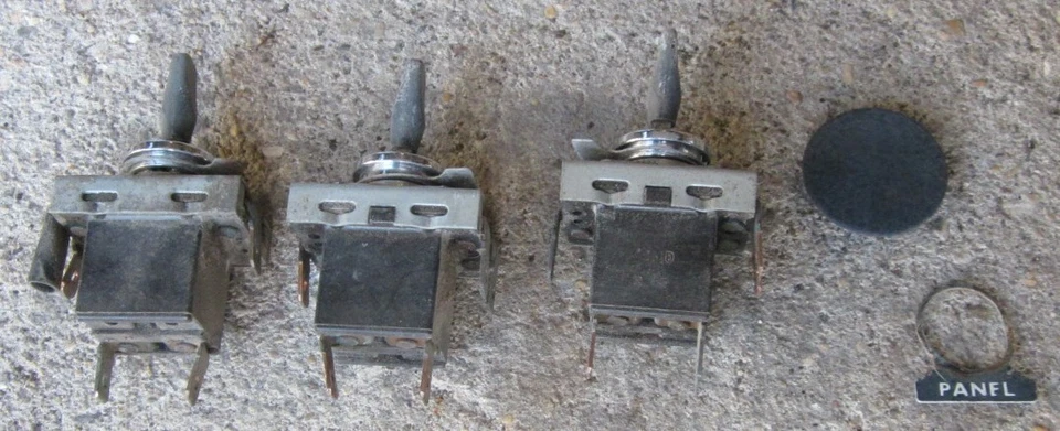 Sunbeam Alpine Tiger Lucas Dash 黑色切换开关 批量 带 Motif 日期 1966 年 原始 — 第 4/4 张图片