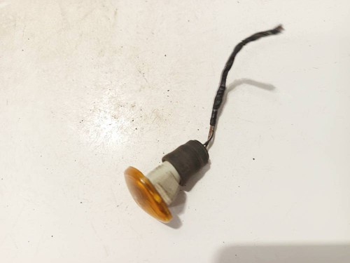 4d0949127b Seitenblinker (Kotflügelblinker) Vorne Linke  Volkswa DE2529628-04