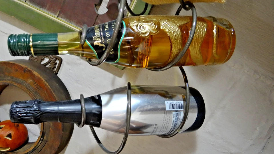 Escalada Tendril 6 Botellas Colgante Vino Estante Metal Arte de Pared por John American Foto 3 de 4