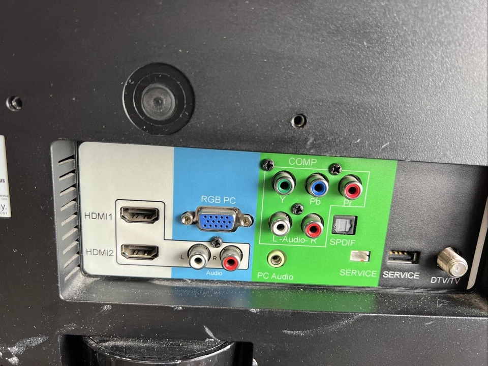 Vizio VA19L HDTV10T 19" 720p HD LCD TV Black SMALL GAMING WORKS - NO REMOTE - Image 3 of 4