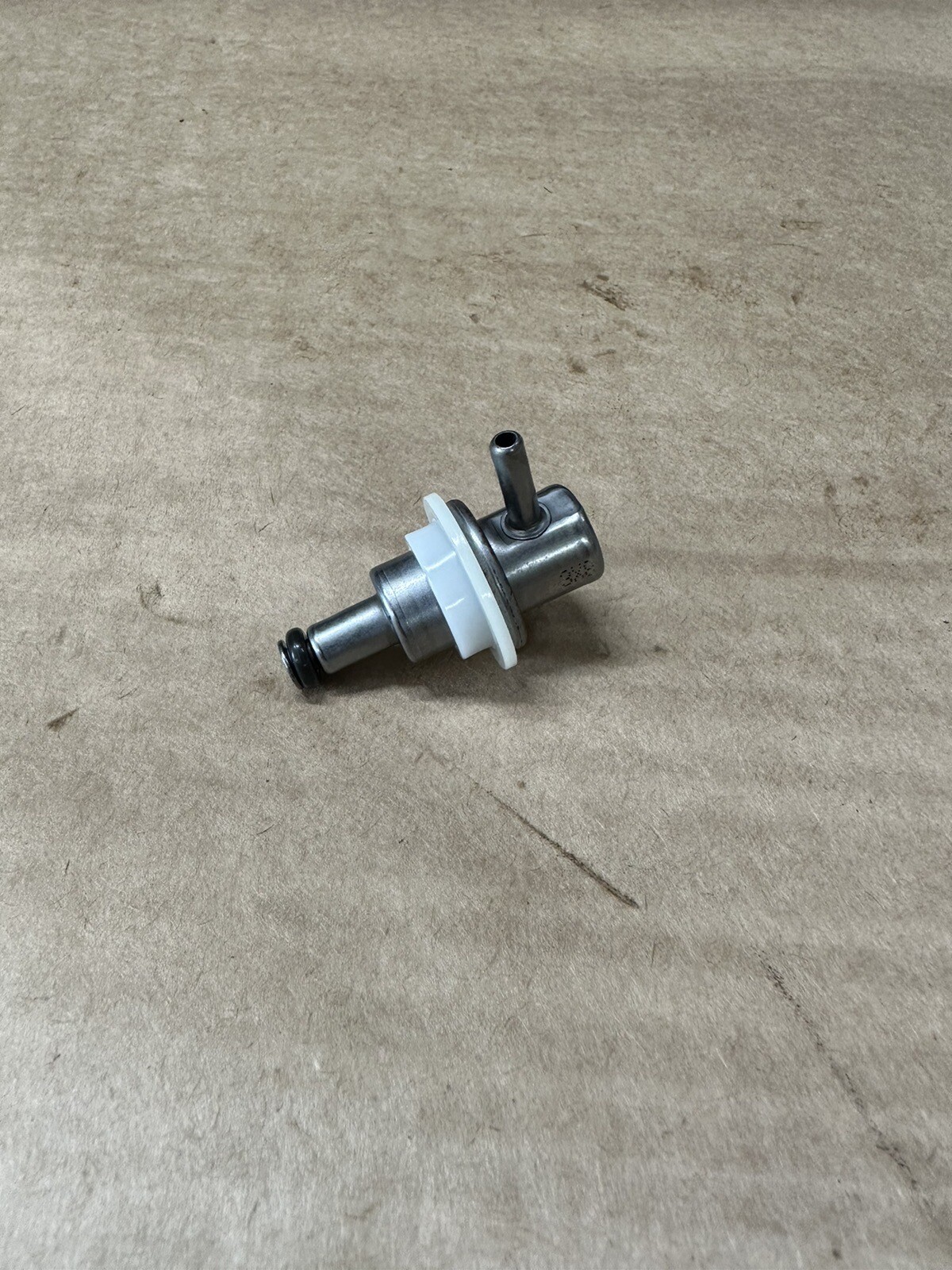 OEM YAMAHA FUEL PRESSURE REGULATOR PN 6CB139060100 (B84) eBay