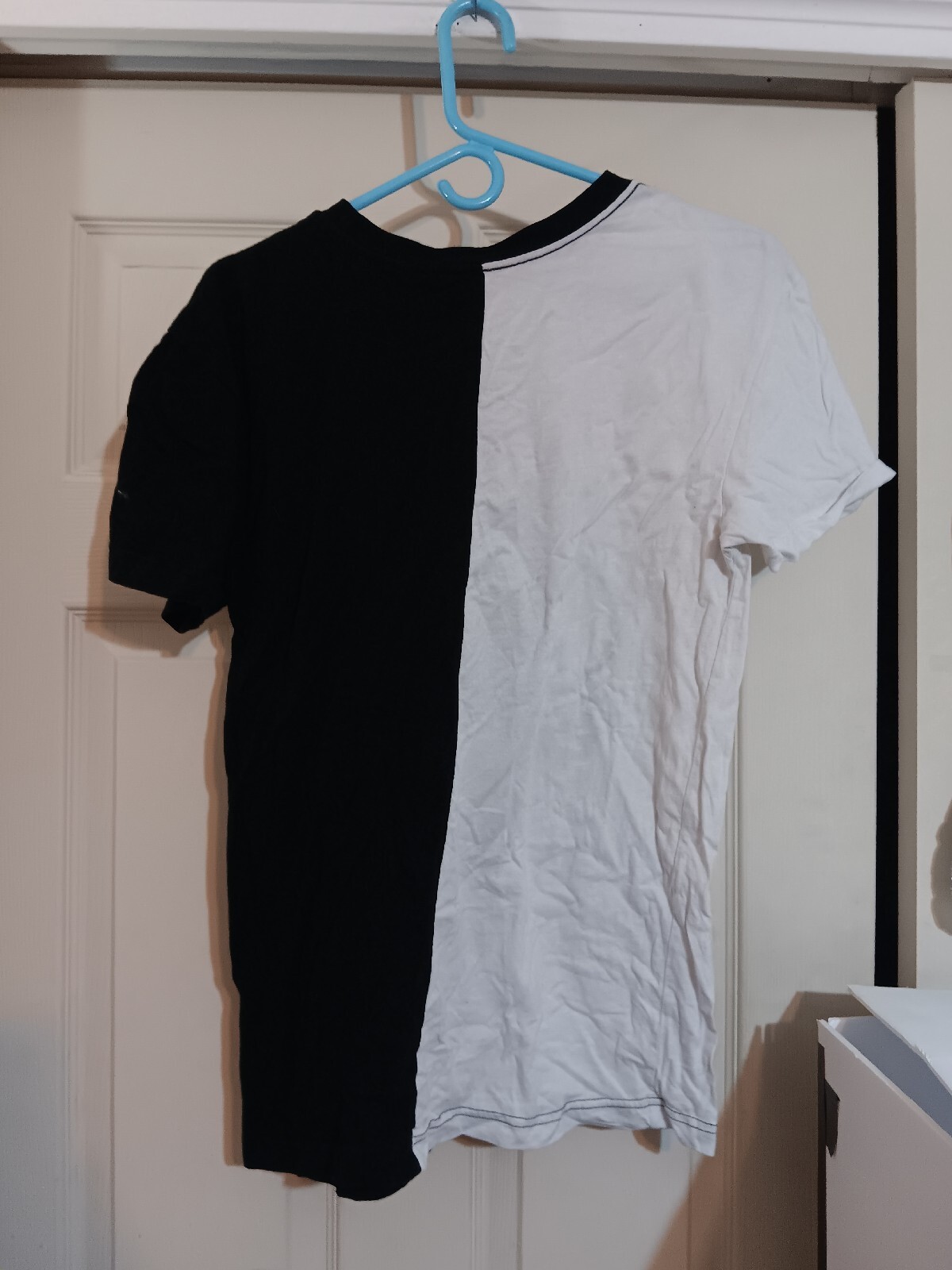 Unisex Hot Topic Obisun Cat Reaper Half Black Half Wh… Gem