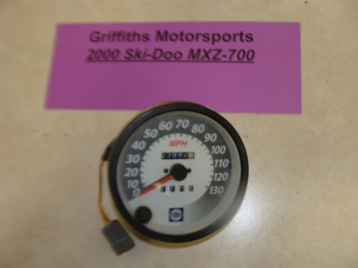 2000 SKI DOO MXZ 700 ZX chassis speedometer gauge 3992 miles mount
