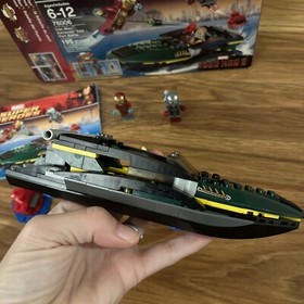 LEGO 76006 Marvel Super Heroes: Iron Man Extremis Sea Port Battle Complete w/Box