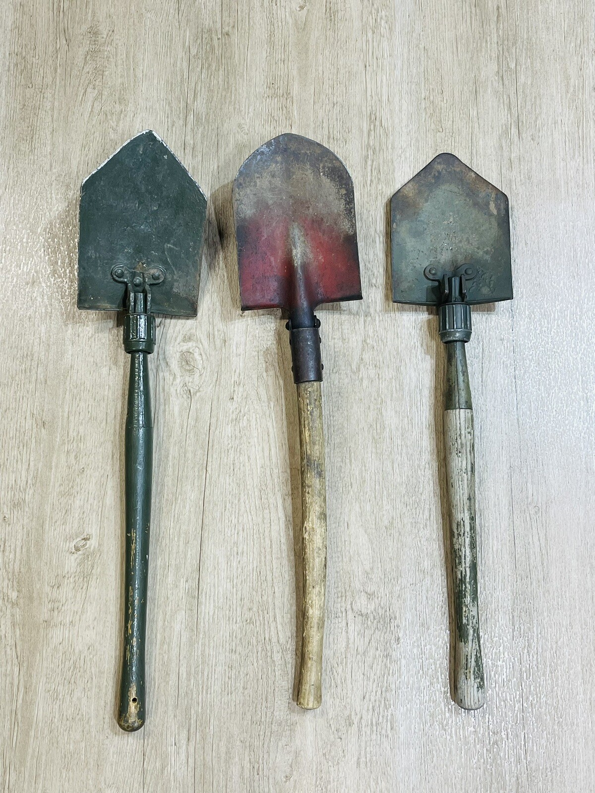 3 Folding Shovels Entrenching Tools WWII Military Fire Fighter Red HTF Rare?