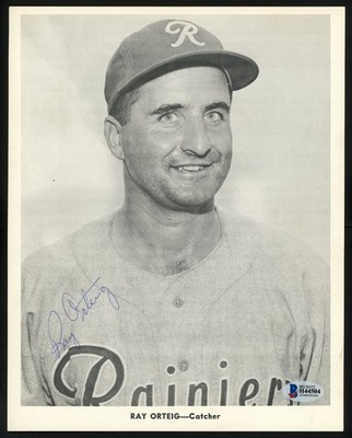 Ray Orteig Auto 1956-59 Seattle Rainiers Popcorn 8x10 Premium Card Beckett