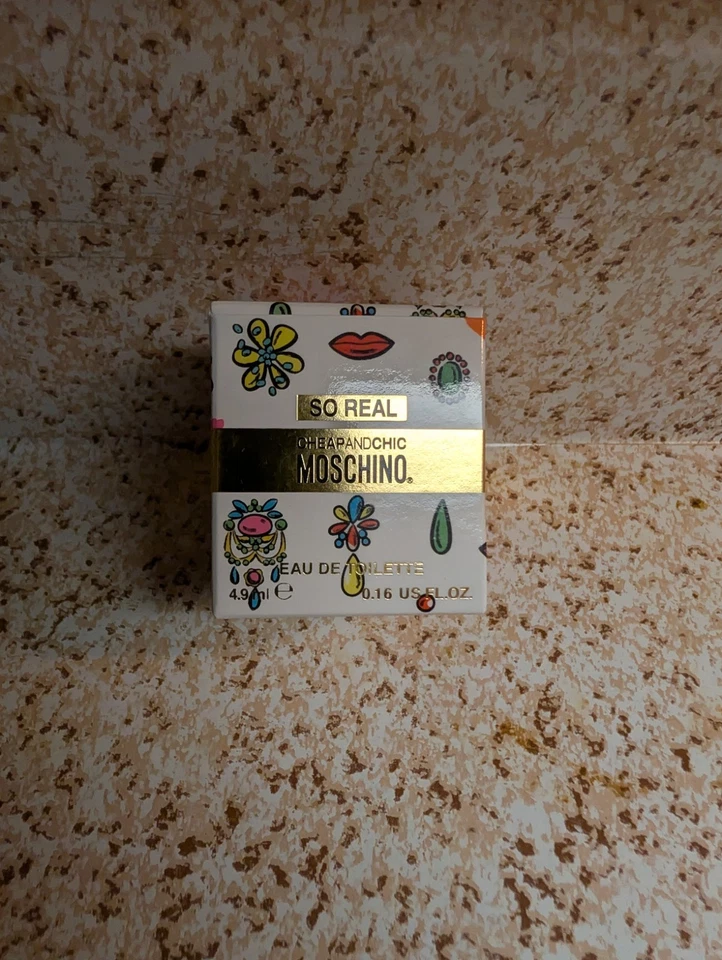 MOSCHINO - BARATO Y CHIC So Real EDT Mini Perfume Splash Foto 2 de 4