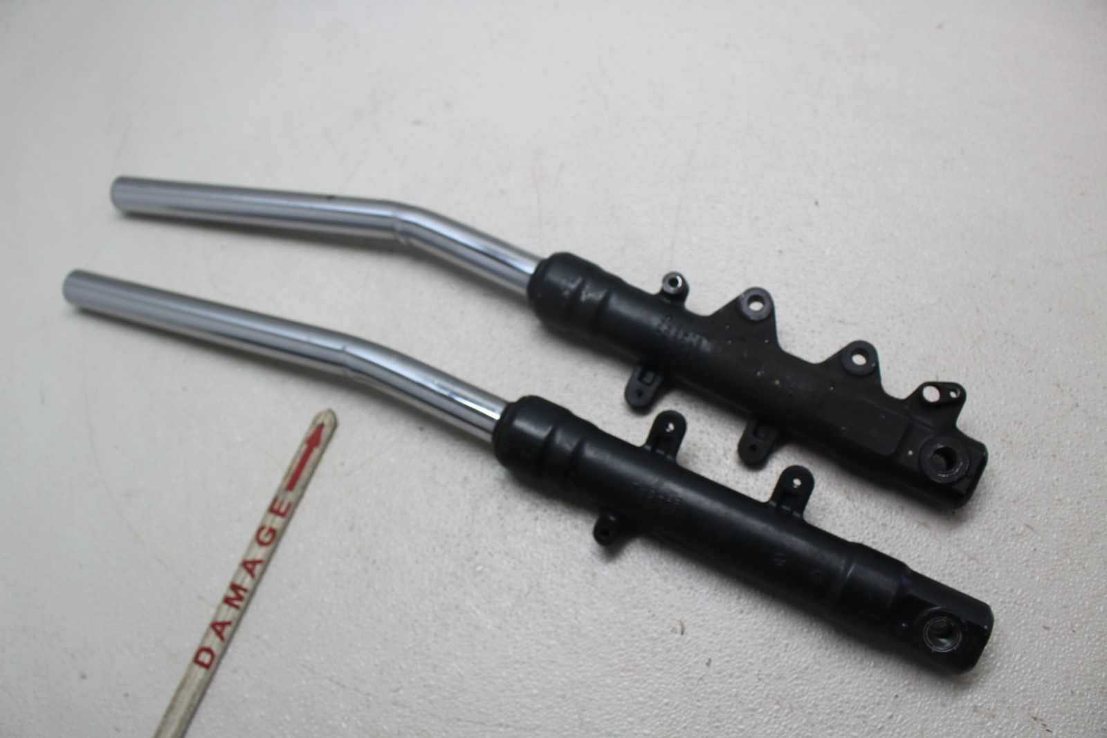 2018-2020 YAMAHA XMAX CZD300 FRONT FORKS SHOCK SUSPENSION SET PAIR