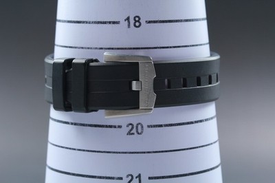 Hamilton Ventura Men's Black Watch with Rubber Strap - H245510 for