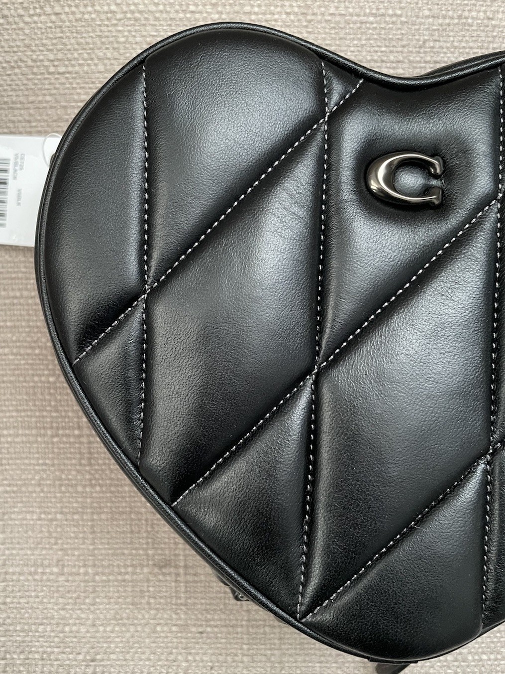 Coach Heart Crossbody With Quilting in colour black NWT Authentic Style CE725 image 3