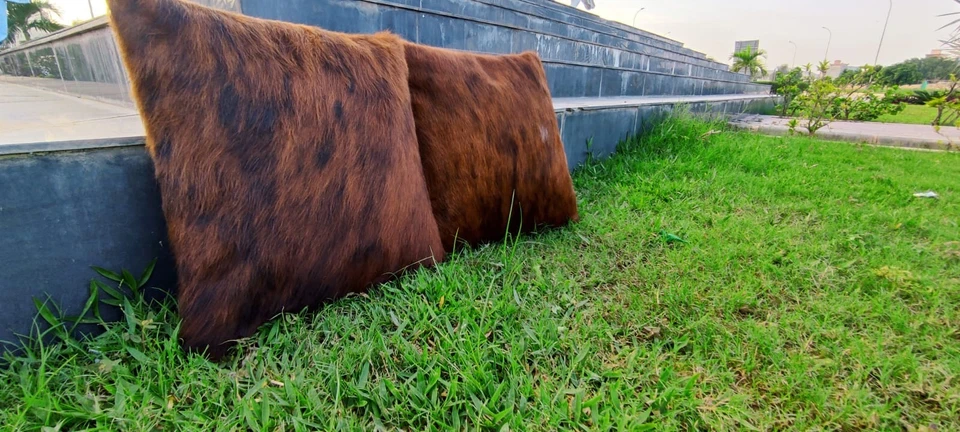 FUNDAS DE ALMOHADA DE CUERO DE VACA FUNDA DE COJÍN DE CUERO DE VACA ALFOMBRA PIEL DE VACA PELO SOBRE COJÍN Foto 4 de 4