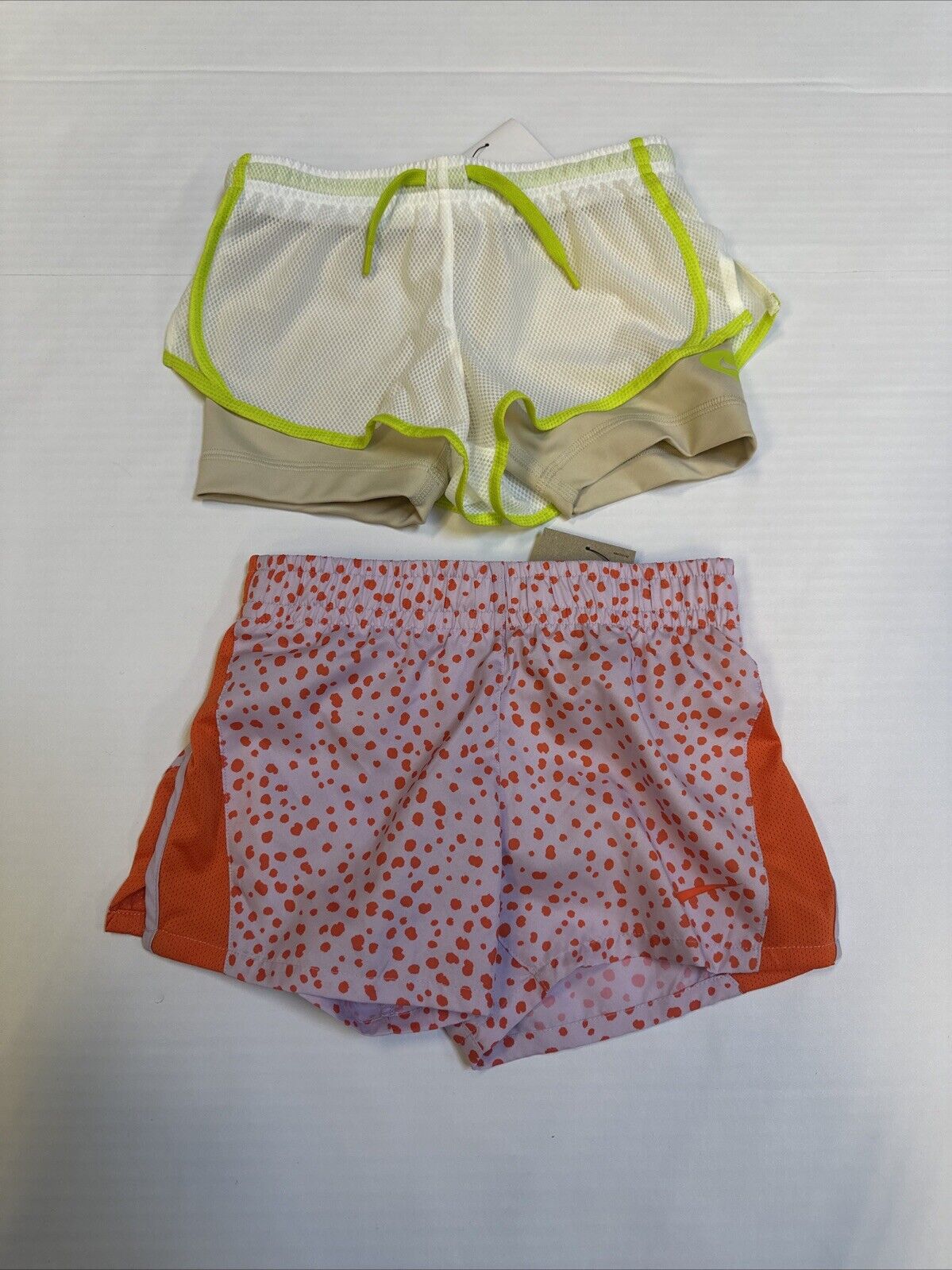 Foto 1 di 2
