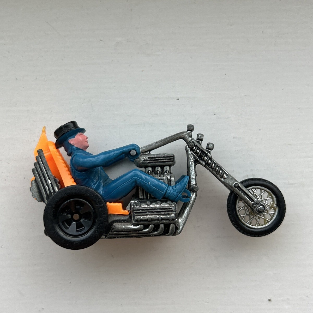 Hot Wheels Hot Wheels RRRumblers MOTOR③ Hot Wheels Rrrumblers Torque Chop With Orange Seat, Blue