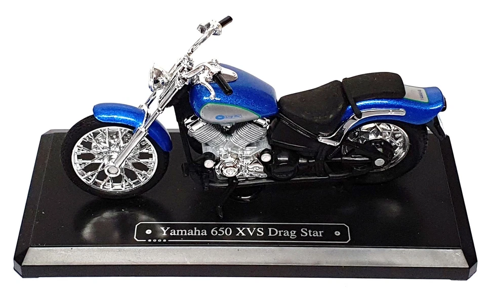 Majorette 1/18 Scale 05145 - Yamaha 650 XVS Drag Star Motorbike - Blue - Image 4 of 4
