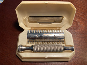 Vintage Durham Duplex Double Edge Safety Razor Blades and Original Box/ Case USA