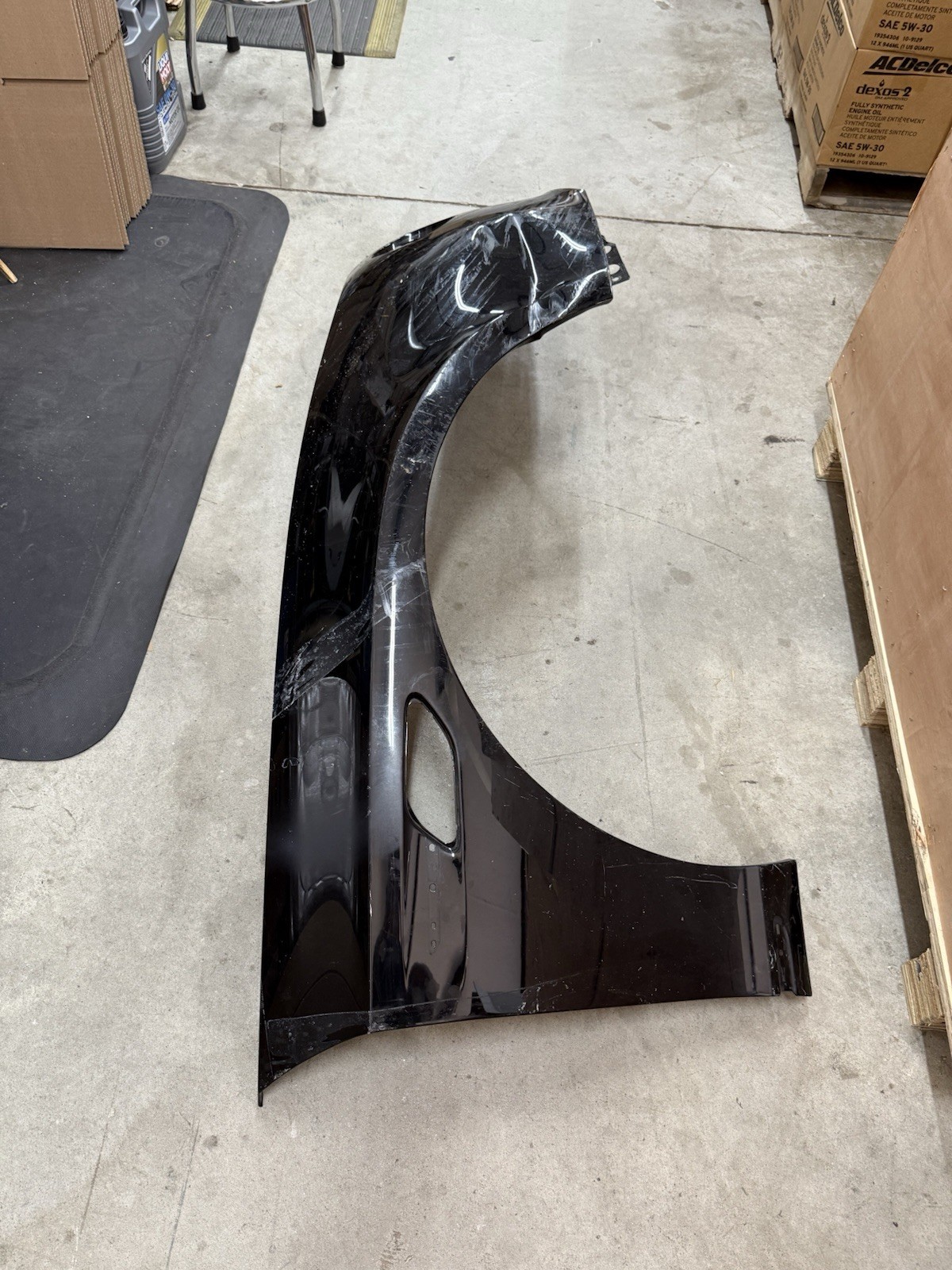 BENTLEY CONTINENTAL GTC 16-18 FENDER ASSY. FRONT RIGHT For Parts !