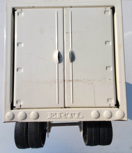 Toys R Us Trailer Pressed Steel Ertl 1988 to Semi Truck - Picture 7 of 13