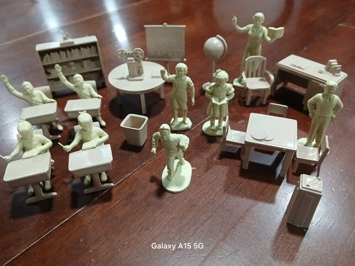 Vintage Marx 1950s Little Red School House 26 piece set including teacher and st