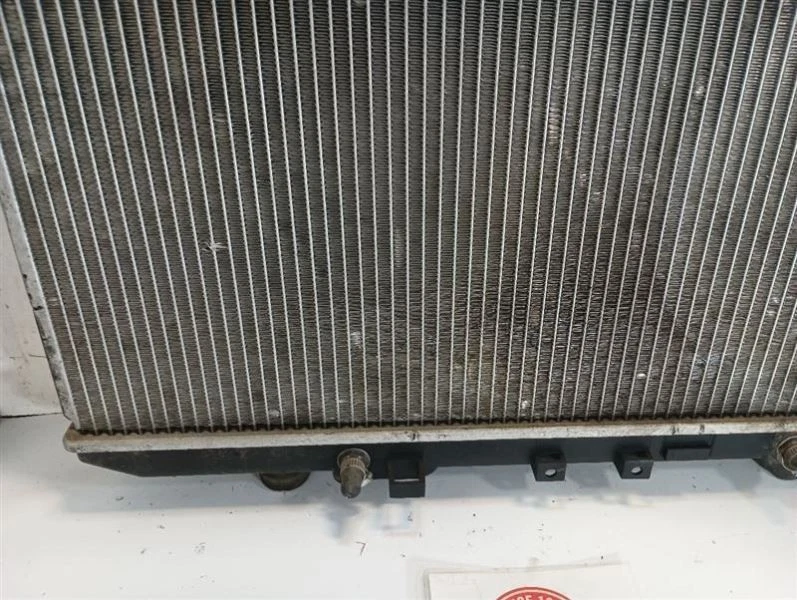 Núcleo de radiador de refrigeración del motor Acura Integra 1990-1993 mercado de accesorios 10008946 Foto 4 de 4