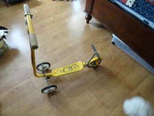 VINTAGE 1970s HONDA YELLOW  KICK & GO SCOOTER - 3 WHEEL