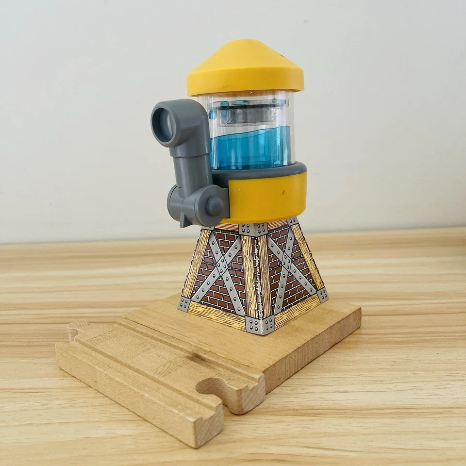 Thomas the Tank Engine & Friends Tren de Madera Pistas Torre de Agua Amarilla Lote x21 Foto 2 de 4